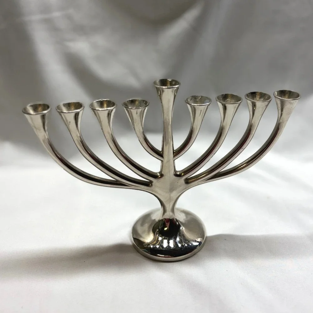 Kohl's Menorah Hanukkah OS Silver Good Modern Polished 9 Branch Taper Holder